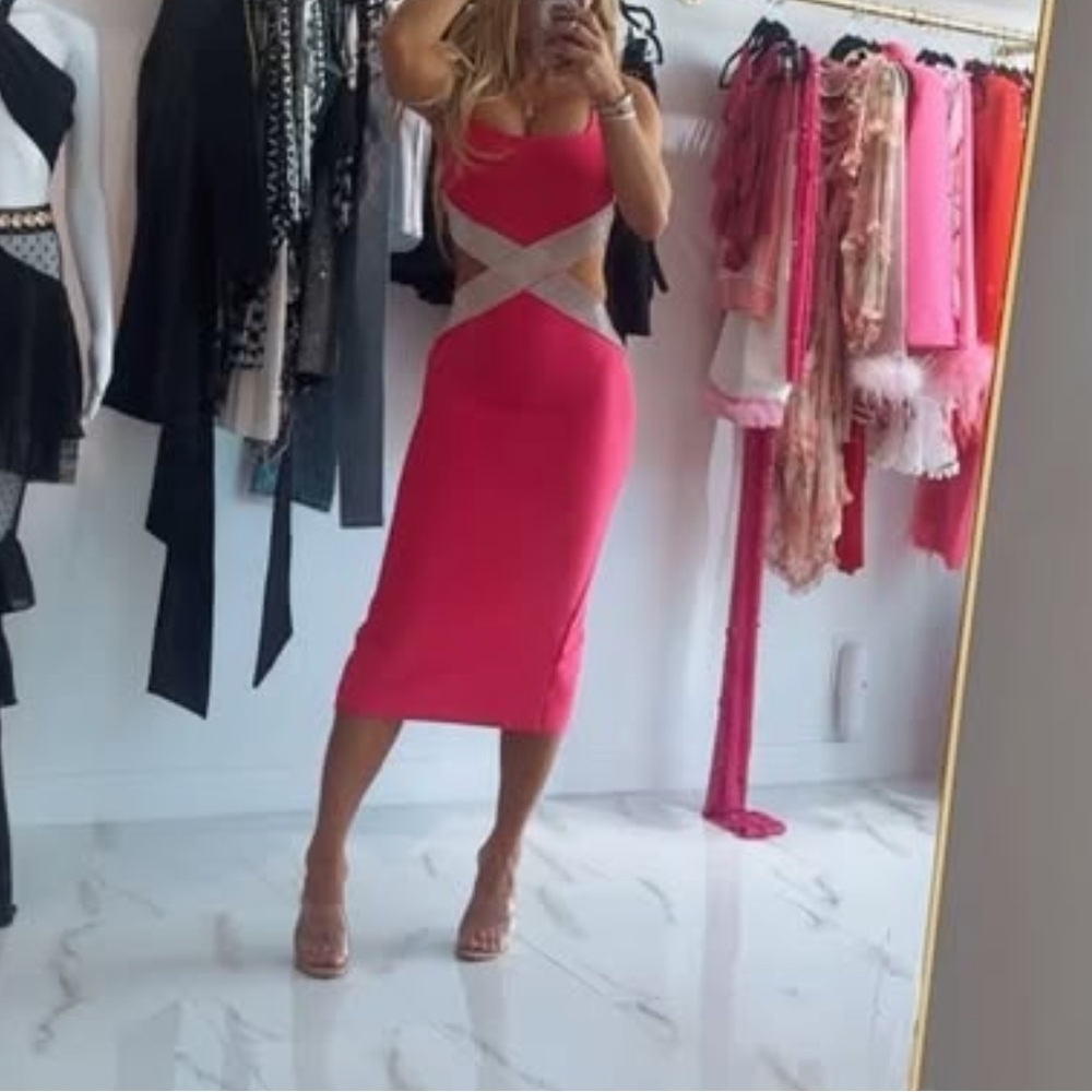 Elegant Pink Dress with rhinestone Accents - Picture 3 of 11
